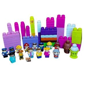 Mega Bloks Figures Lot 15 Plus 80+ Mega Blok Pieces